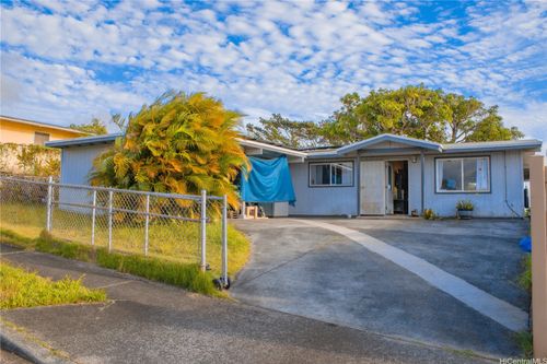 2429 Komo Mai Dr, Pearl City, HI, 96782-1058 | Card Image