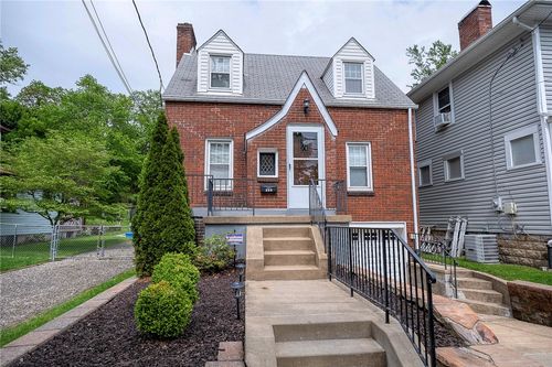 250 Park Ave, West View, PA, 15229 | Card Image