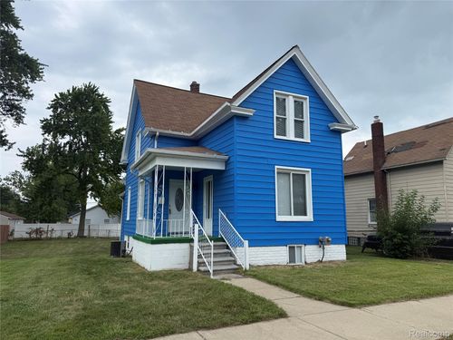 81 Fessenden St, Mount Clemens, MI, 48043-5909 | Card Image