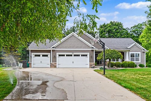 635 Midgrove Dr, Zeeland, MI, 49464-8259 | Card Image