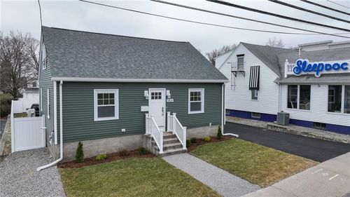 1824 Mineral Spring Ave, North Providence, RI, 02904-8938 | Card Image