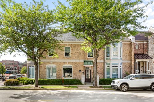 4c-296 W Clay Avenue, Muskegon, MI, 49440 | Card Image