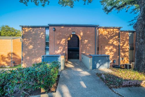 c-526 E Avenue J, Grand Prairie, TX, 75050 | Card Image