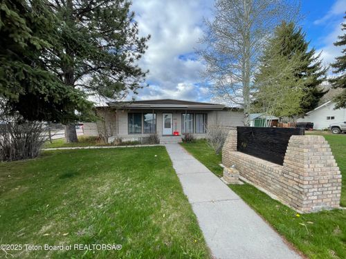 47 E 4th Ave Avenue, Afton, WY, 83110 | Card Image