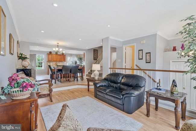 44024 Florence Ter, Townhouse with 3 bedrooms, 3 bathrooms and null parking in ASHBURN VA | Image 6