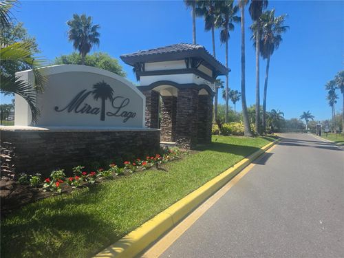563 Vista Ridge Dr, RUSKIN, FL, 33570-2954 | Card Image