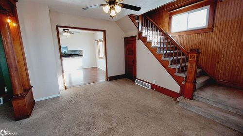 304 Hilltop Ave, Stanton, IA, 51573-8027 | Card Image