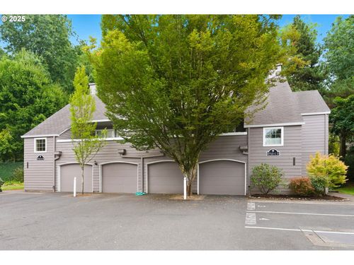 8710 Sw Curry Dr, Wilsonville, OR, 97070-8440 | Card Image