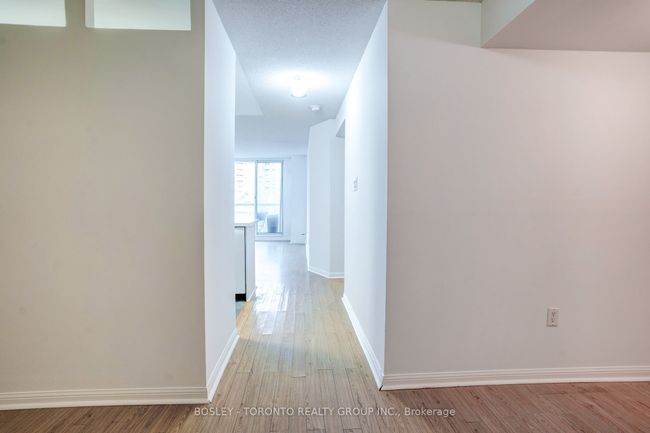 504 - 109 Front St E, Condo with 3 bedrooms, 1 bathrooms and 1 parking in Toronto ON | Image 12
