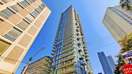 2804-75 St Nicholas St, Toronto, ON, M4Y0A5 | Card Image