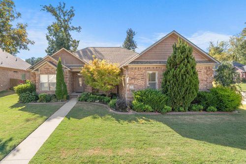 1300 Oak Glenn Pl, Bryant, AR, 72022-9251 | Card Image