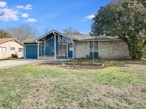 227 Shin Oak Dr, Live Oak, TX, 78233-2535 | Card Image