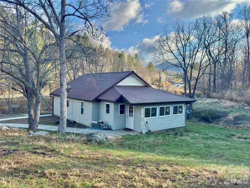 55 Summit View Dr, Marshall, NC, 28753-7477 | Card Image