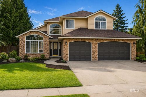 8037 W Innsbrook Ct, Boise, ID, 83704-4490 | Card Image