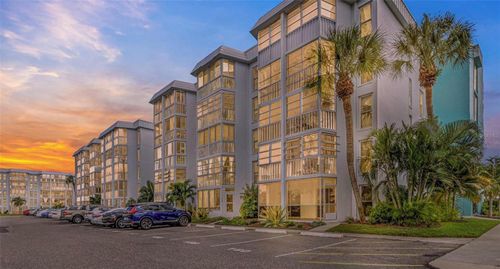303-4908 38th Way S, ST PETERSBURG, FL, 33711-4843 | Card Image
