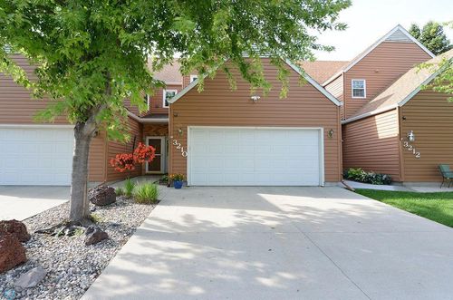 3210 15th Ave S, Fargo, ND, 58103-4502 | Card Image