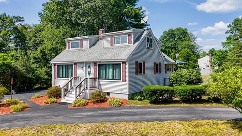 31 Grove Ave, Dracut, MA, 01826-2166 | Card Image