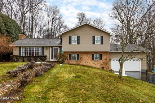 110 River Dr, Bloomsburg, PA, 17815-8212 | Card Image