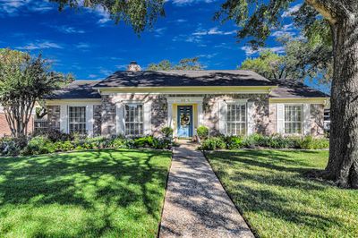 10826 Ella Lee Lane, House other with 4 bedrooms, 2 bathrooms and null parking in Houston TX | Image 1