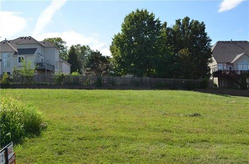 6126 N Cypress Ct, Gladstone, MO, 64119-4600 | Card Image