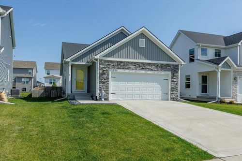 1253 Nw Yorktown Dr, Waukee, IA, 50263-7045 | Card Image