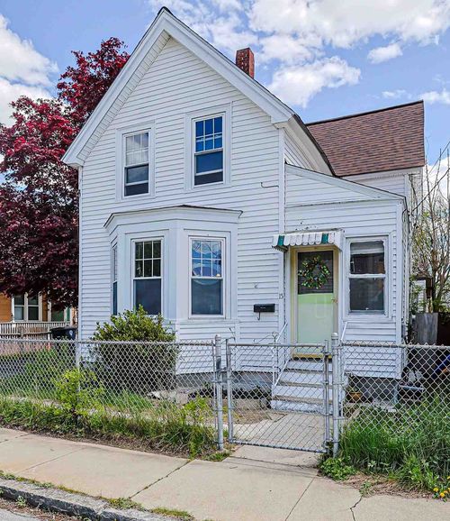 15 Harvard St, Nashua, NH, 03060-6324 | Card Image