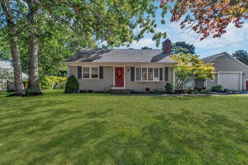 40 Captain Stanley Rd, South Yarmouth, MA, 02664-2832 | Card Image