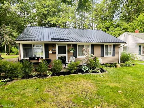 1015 Union Ave, Ashtabula, OH, 44004-2563 | Card Image