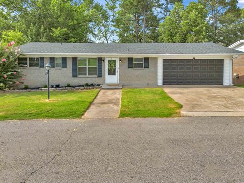 1409 View St, Morrilton, AR, 72110-3738 | Card Image