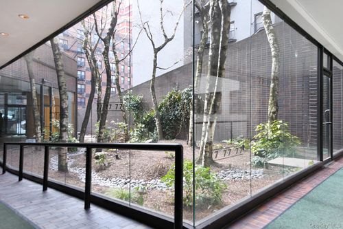 apt-105-77 Bleecker St, New York, NY, 10012-1548 | Card Image