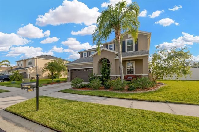 5624 Fisher Glen Loop, House other with 4 bedrooms, 4 bathrooms and null parking in WESLEY CHAPEL FL | Image 71