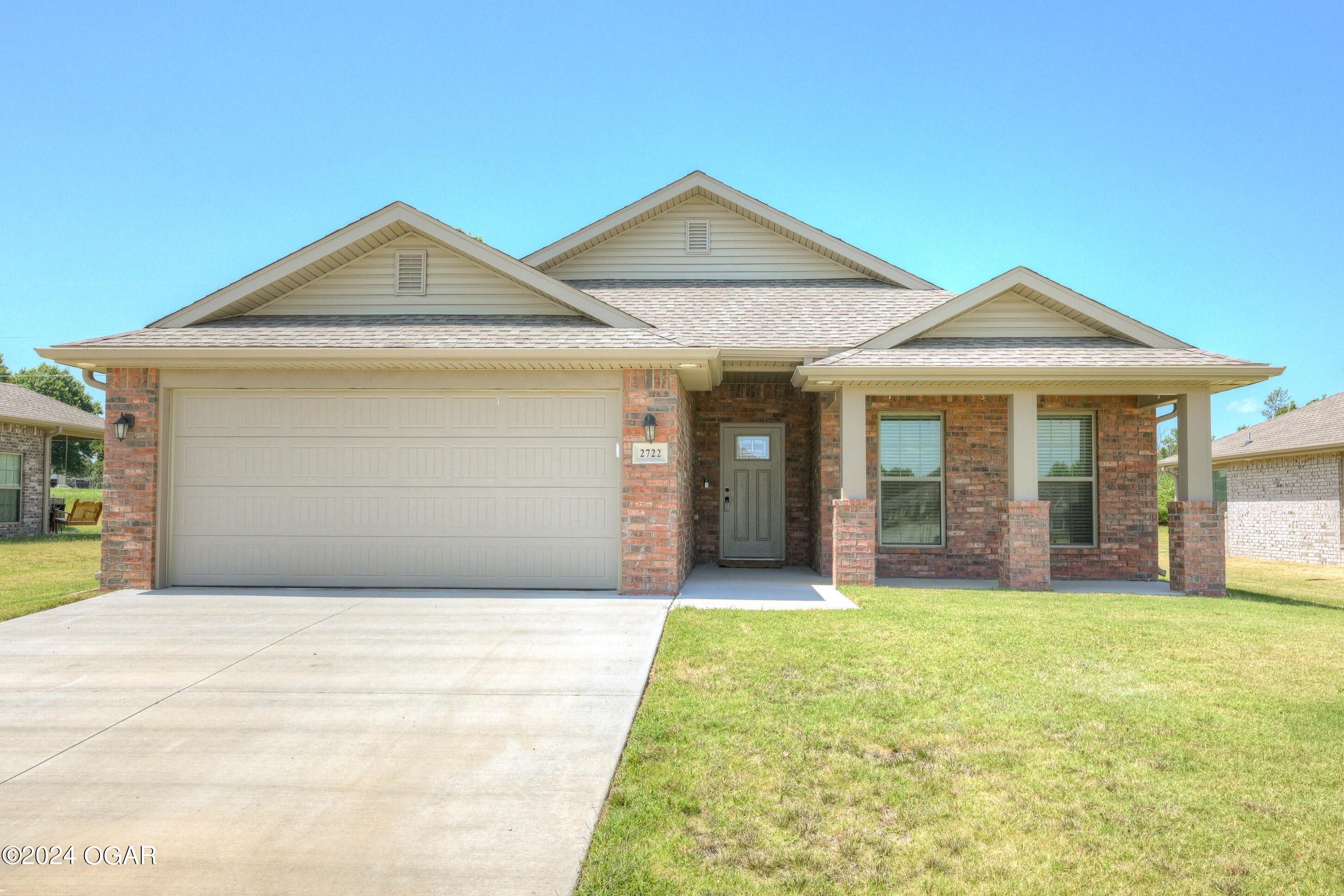 Lois Ln, Joplin, MO 64804