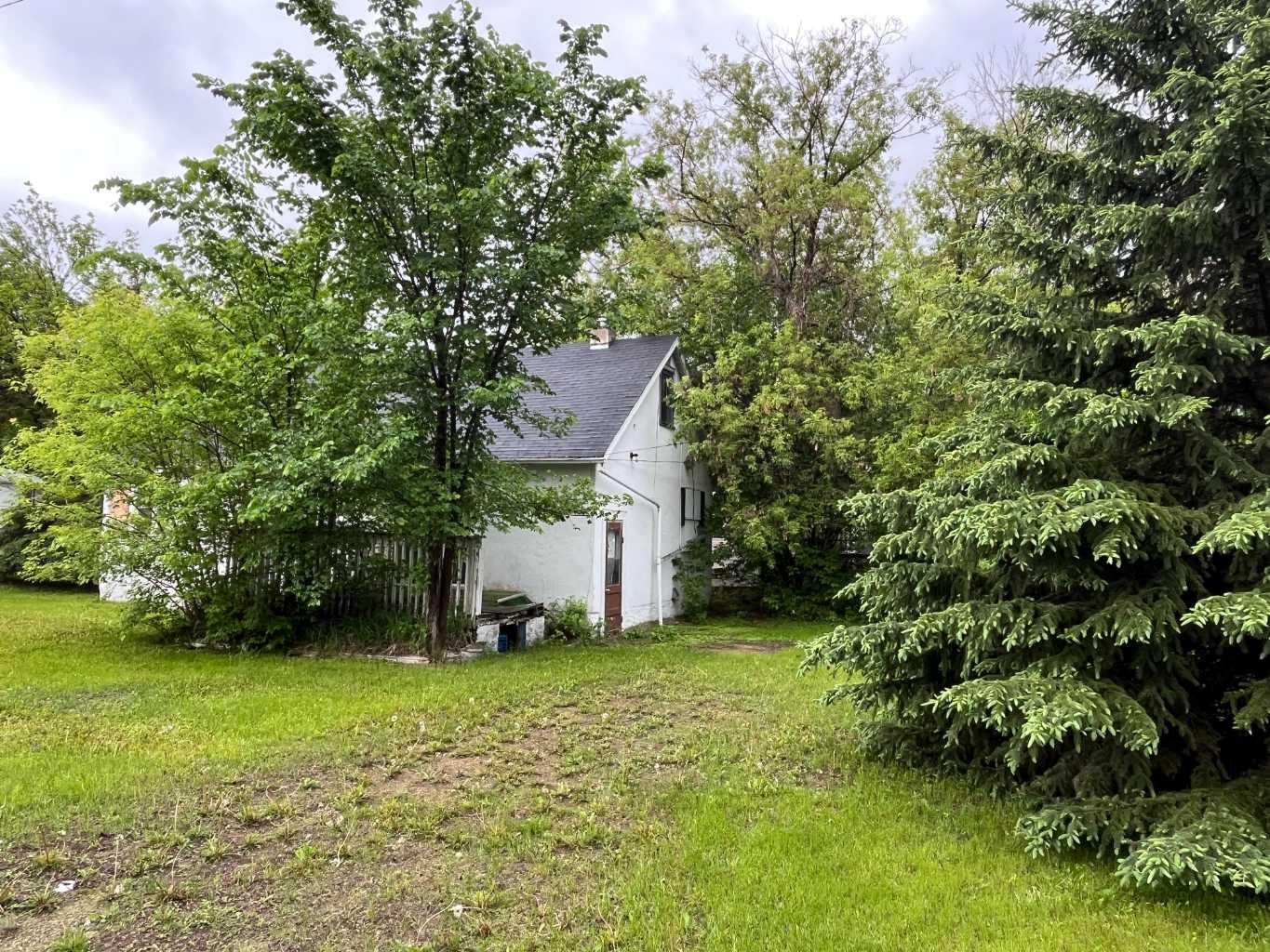 Residential in Lloydminster 5