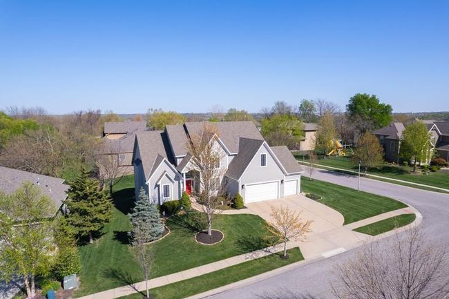 8127 Lone Elm Rd, House other with 5 bedrooms, 5 bathrooms and null parking in Lenexa KS | Image 62