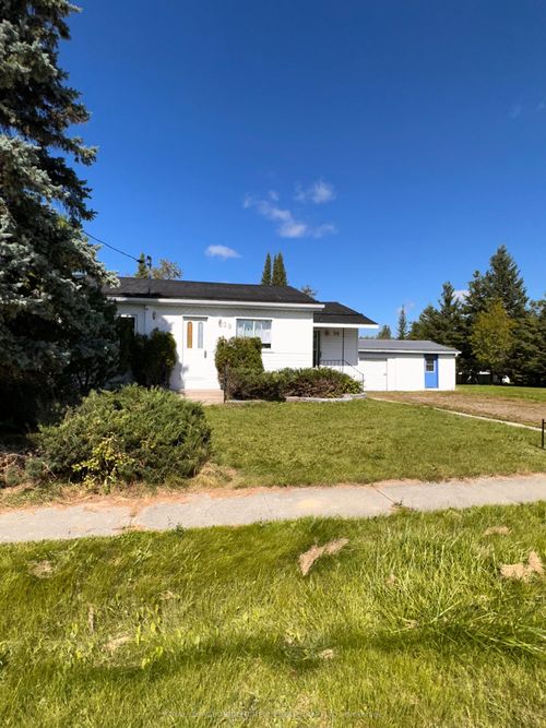 {{alt}} | Card Image