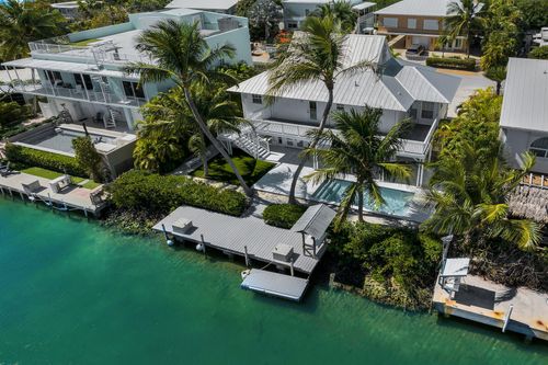 157 Venetian Dr, Islamorada, FL, 33036-4208 | Card Image