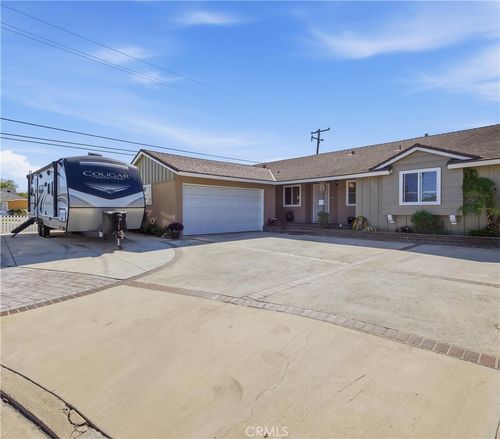 11472 Presidio Way, Garden Grove, CA, 92840-2328 | Card Image