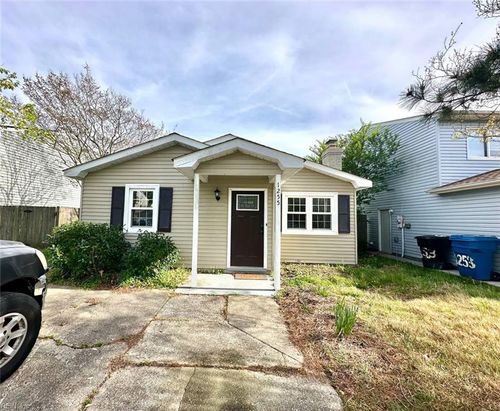 1255 New Land Dr, Virginia Beach, VA, 23453-3121 | Card Image
