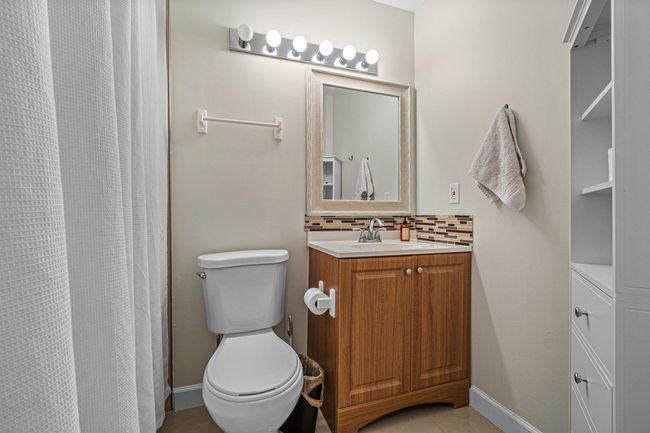 241 - 241 Meadows Dr, Condo with 3 bedrooms, 2 bathrooms and null parking in Boynton Beach FL | Image 18