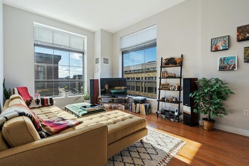 apt-d602-2 Rollins St, Boston, MA, 02118-4412 | Card Image