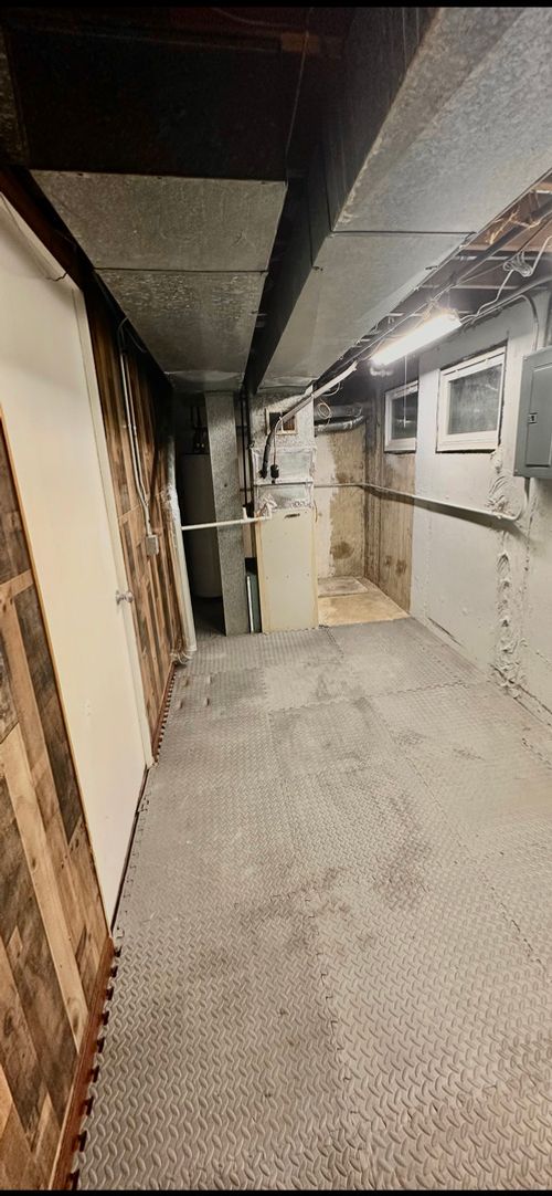 2006 W Farwell Ave, Chicago, IL, 60645-4923 | Card Image