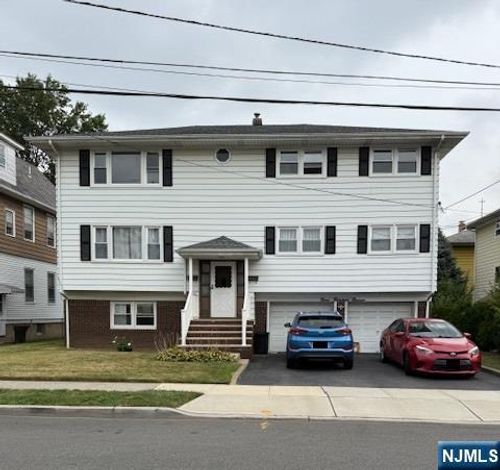 911 York St, East Rutherford, NJ, 07073-1022 | Card Image