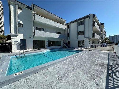 301-3582 Ne 171st St, North Miami Beach, FL, 33160-3074 | Card Image