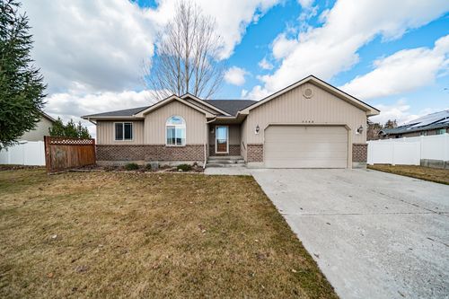 5048 Chimney Rock Dr, Idaho Falls, ID, 83406-8188 | Card Image