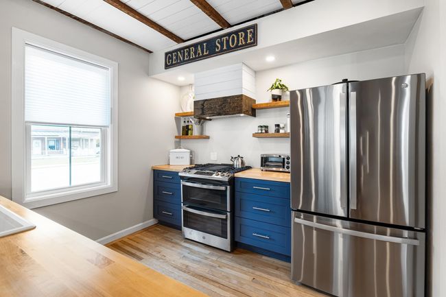 104 Main St, House other with 4 bedrooms, 5 bathrooms and null parking in Ludlow VT | Image 8