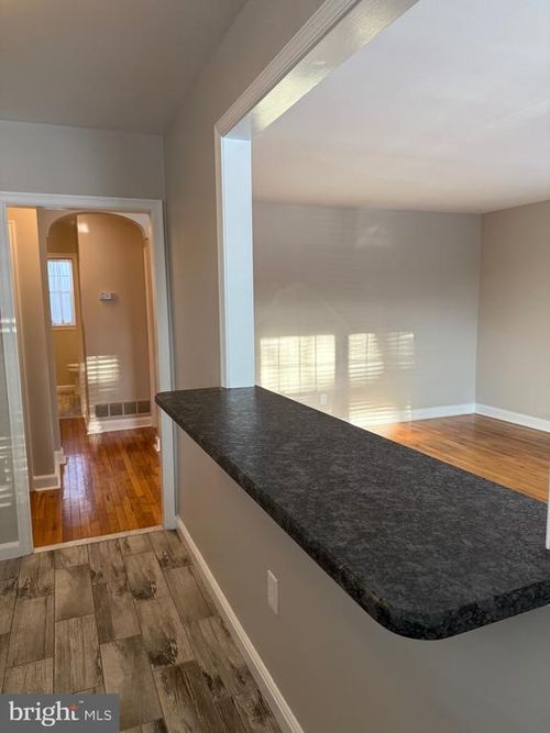 117a-500 E Lancaster Ave, Saint Davids, PA, 19087-5021 | Card Image