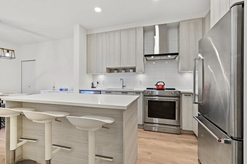 218-7169 14th Ave, Burnaby, BC, V3N0H6 | Card Image
