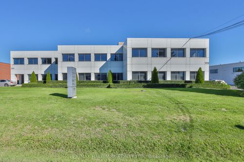 11-1111 Stellar Dr, Newmarket, ON, L3Y7B8 | Card Image