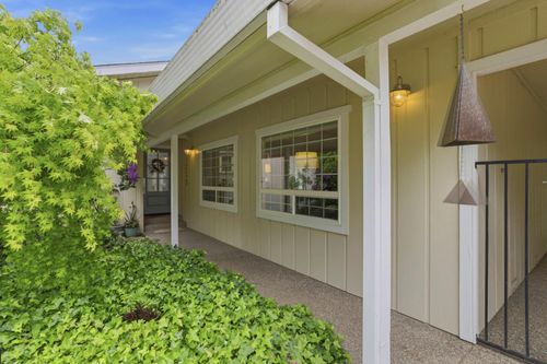 5222 Westridge Ave, Auburn, CA, 95602-8800 | Card Image