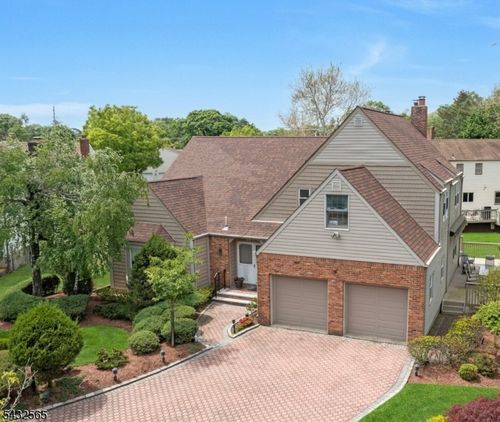 42 Cosgrove Ct, Fair Lawn, NJ, 07410 | Card Image